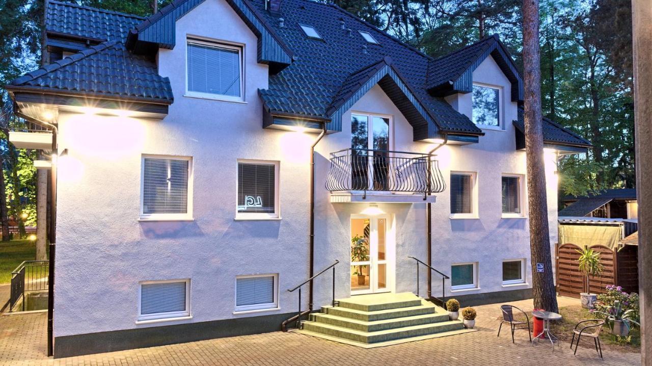Lc Pokoje & Apartamenty Pobierowo Dış mekan fotoğraf