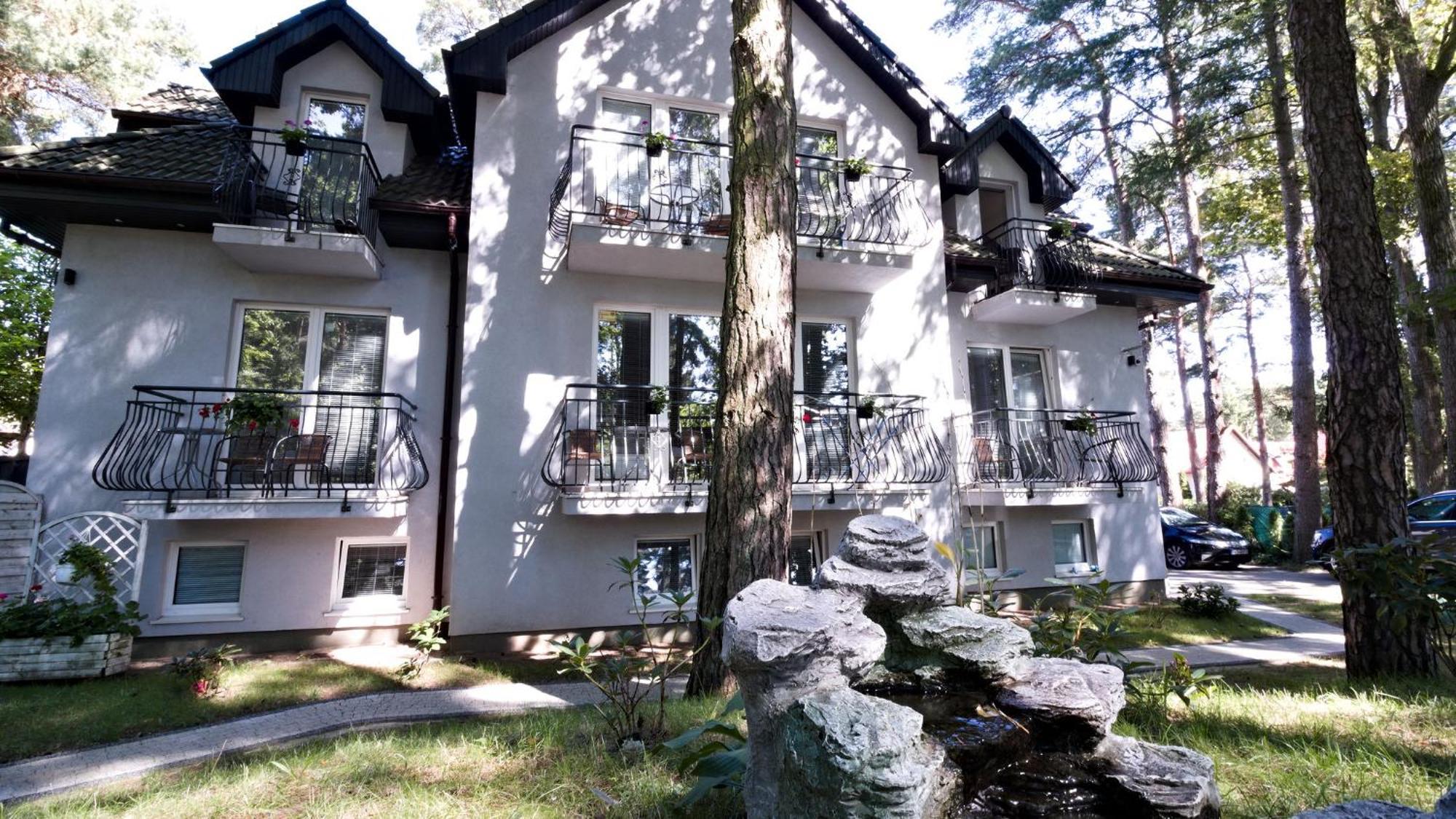 Lc Pokoje & Apartamenty Pobierowo Dış mekan fotoğraf
