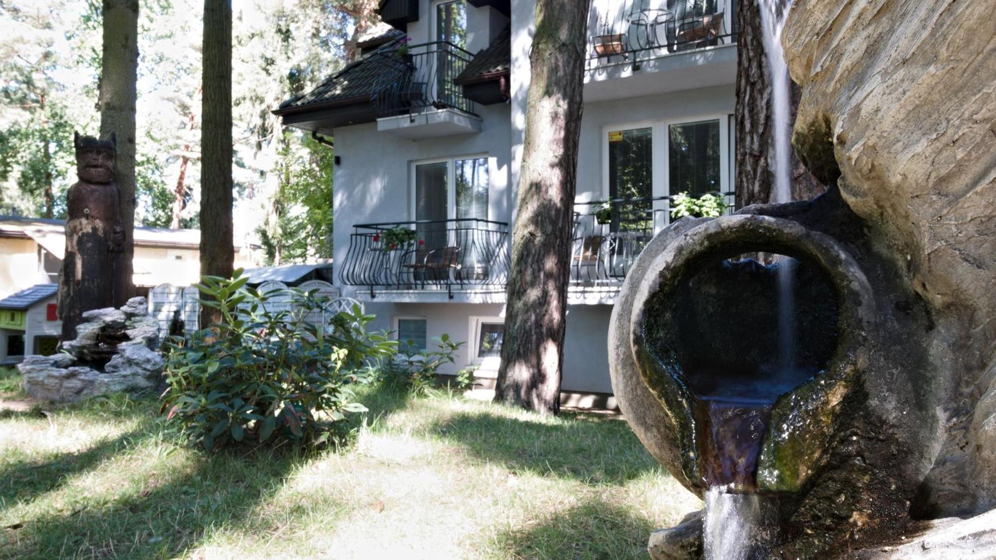 Lc Pokoje & Apartamenty Pobierowo Dış mekan fotoğraf
