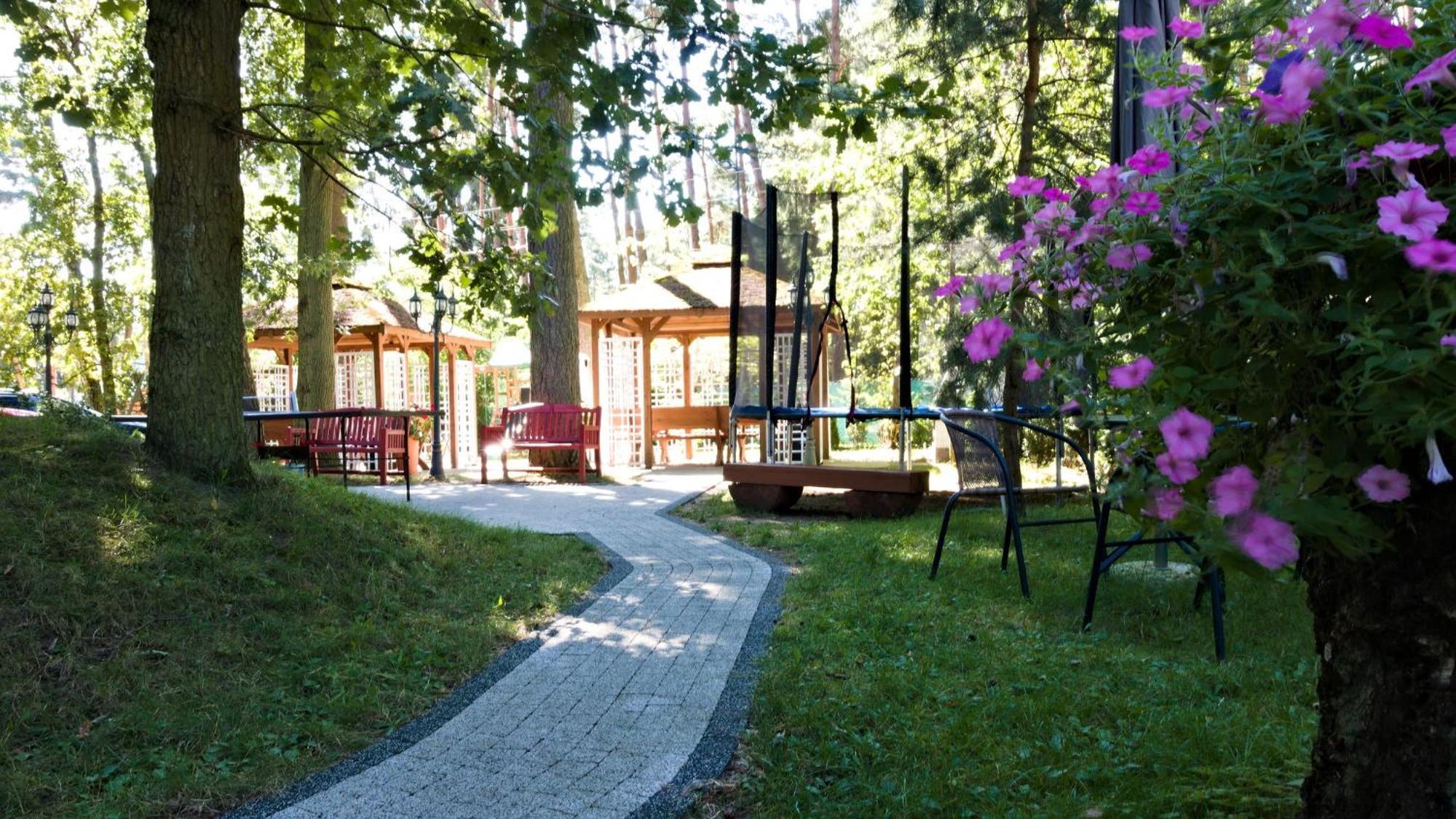 Lc Pokoje & Apartamenty Pobierowo Dış mekan fotoğraf