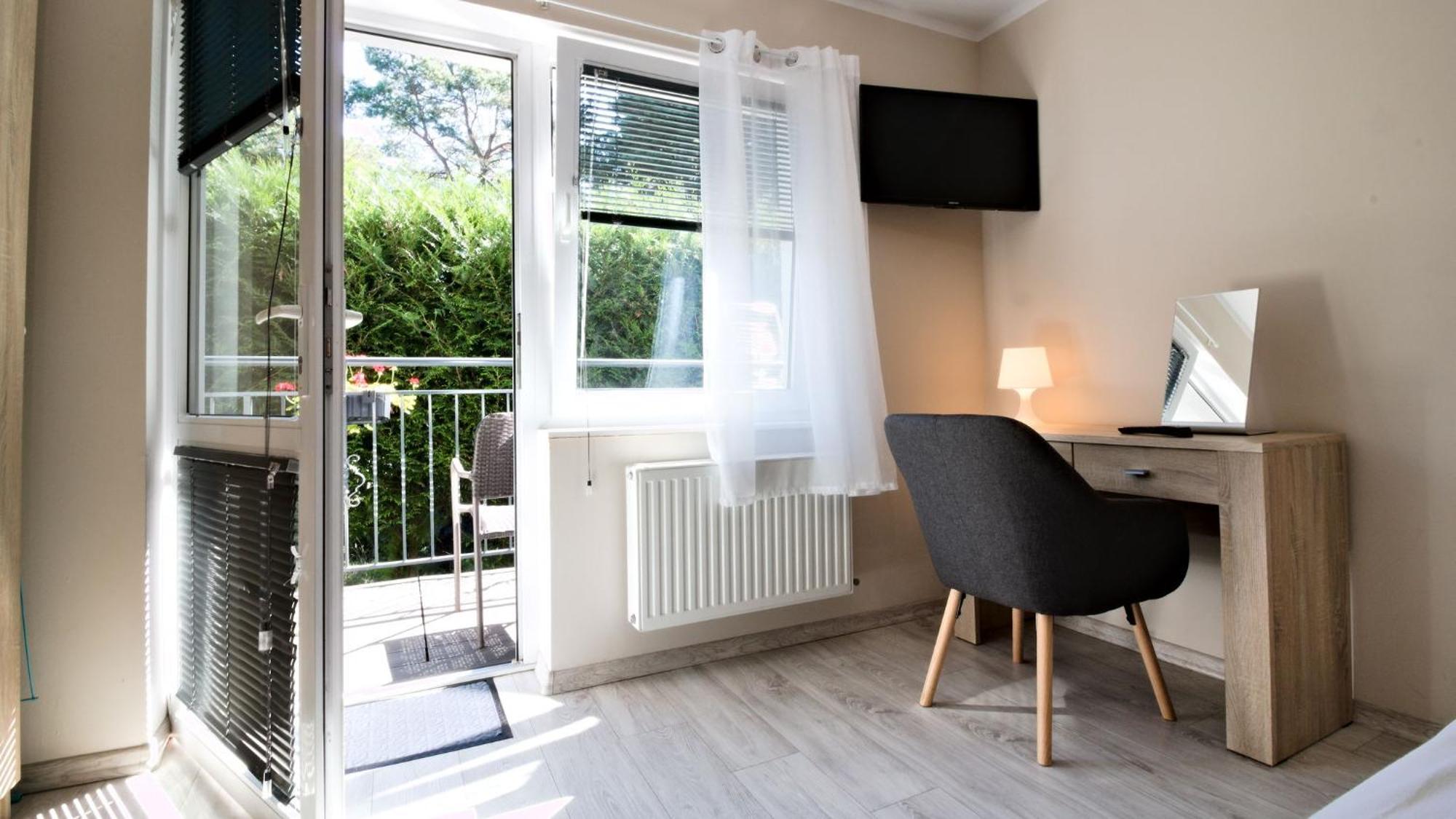 Lc Pokoje & Apartamenty Pobierowo Dış mekan fotoğraf